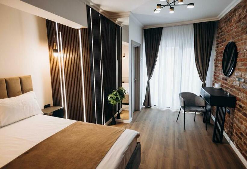 Pensiunea Brici Junior