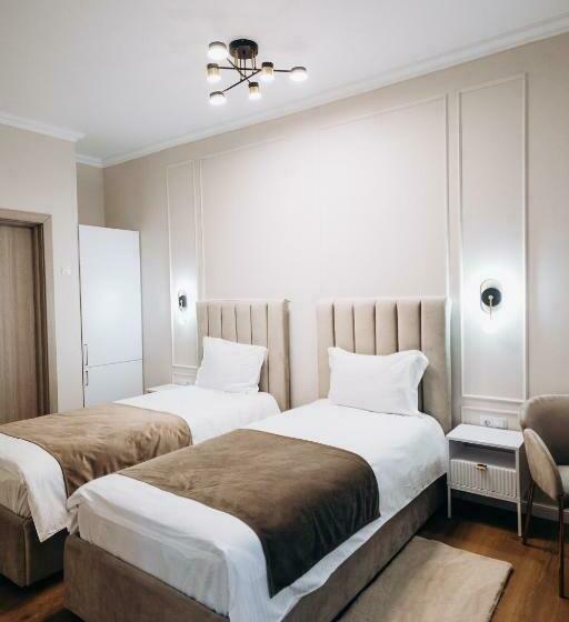 Pensiunea Brici Junior