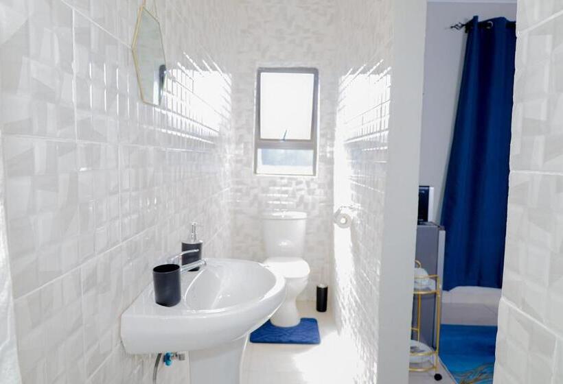 مبيت وإفطار Regorogile Guest House Spa And Conference