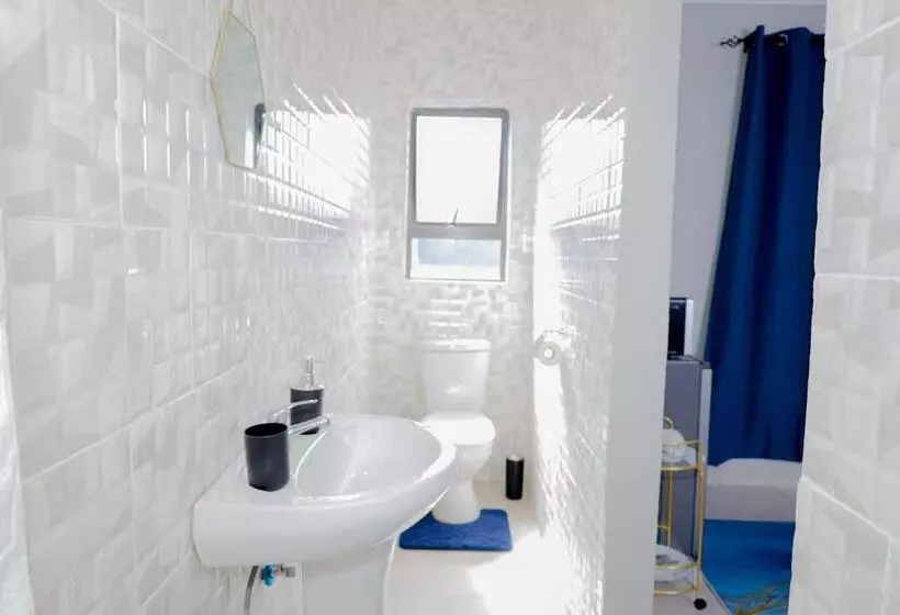 ベッドアンドブレックファースト Regorogile Guest House Spa And Conference