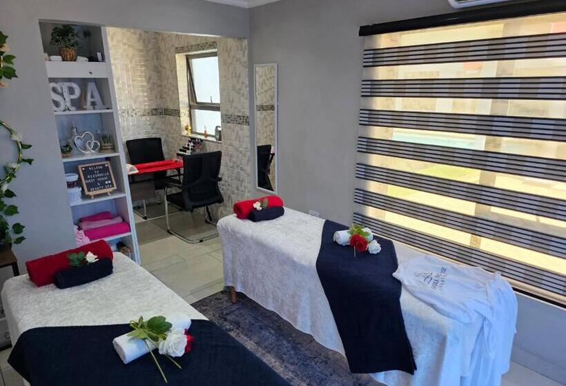 مبيت وإفطار Regorogile Guest House Spa And Conference