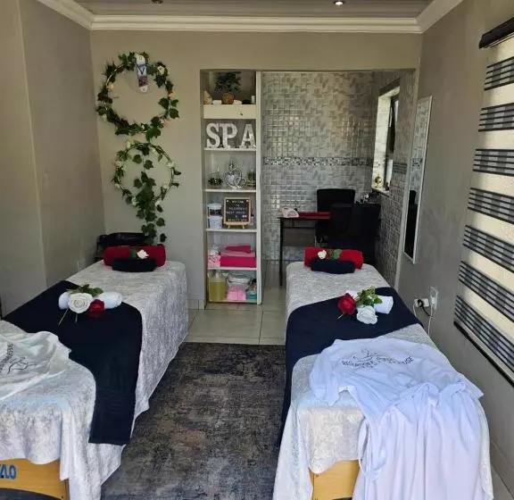 ベッドアンドブレックファースト Regorogile Guest House Spa And Conference