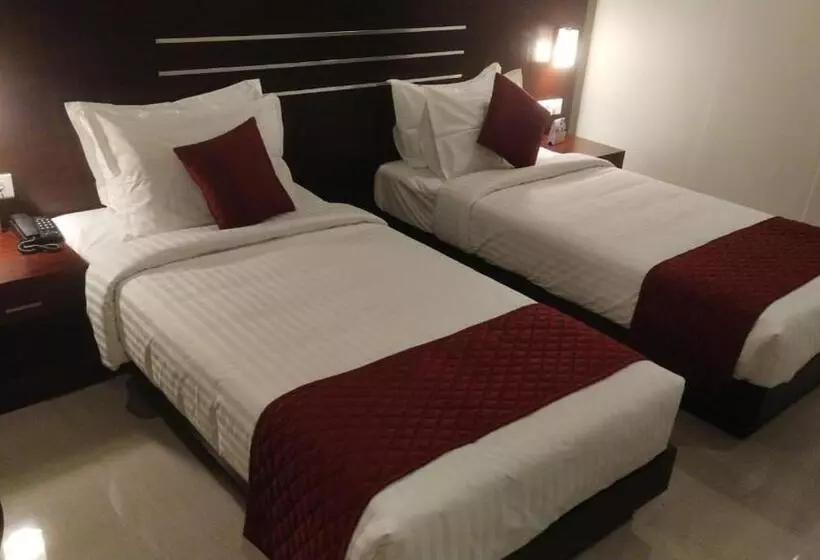 Hotelli Emerald Palace