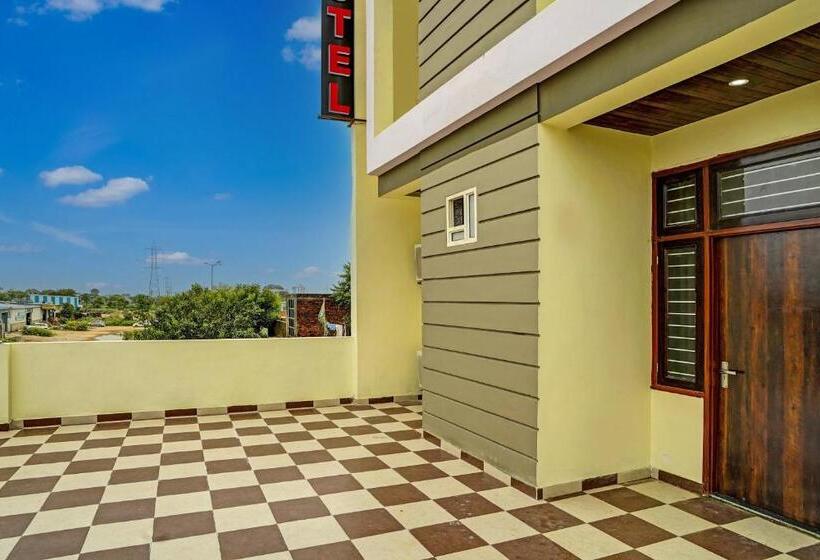 هتل Oyo Flagship Sr