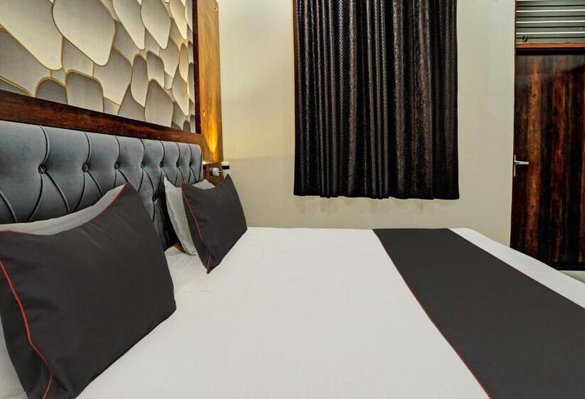 هتل Oyo Flagship Sr