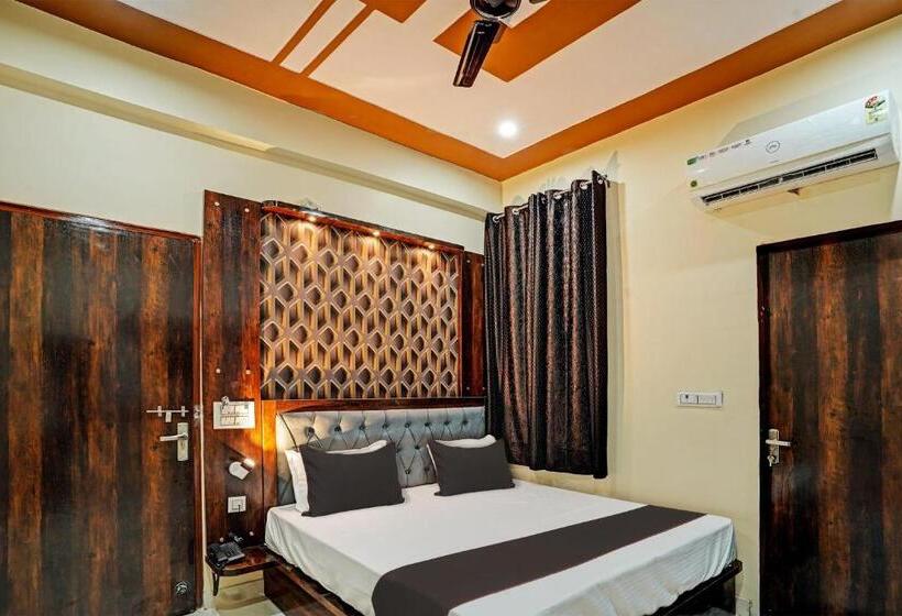 هتل Oyo Flagship Sr