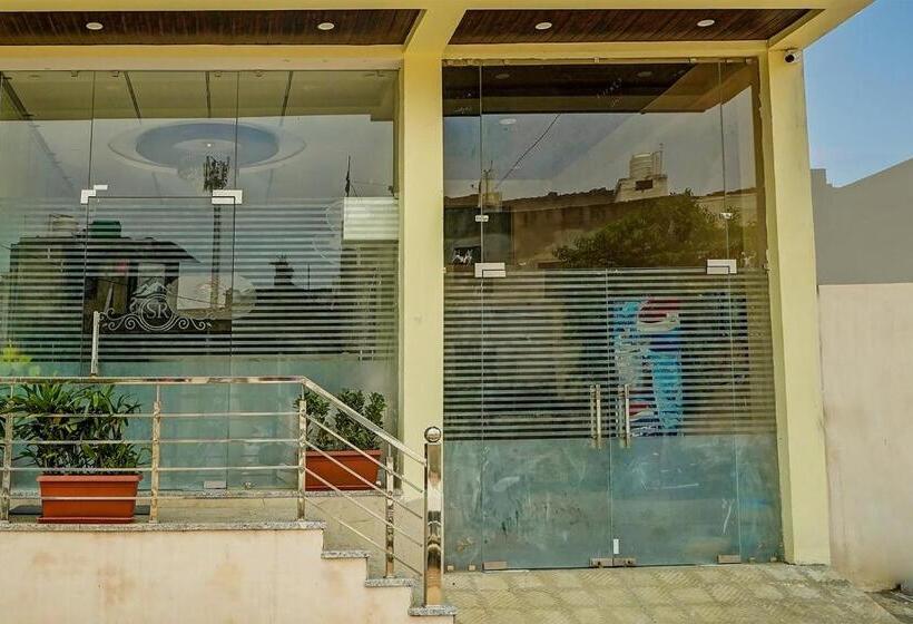 هتل Oyo Flagship Sr