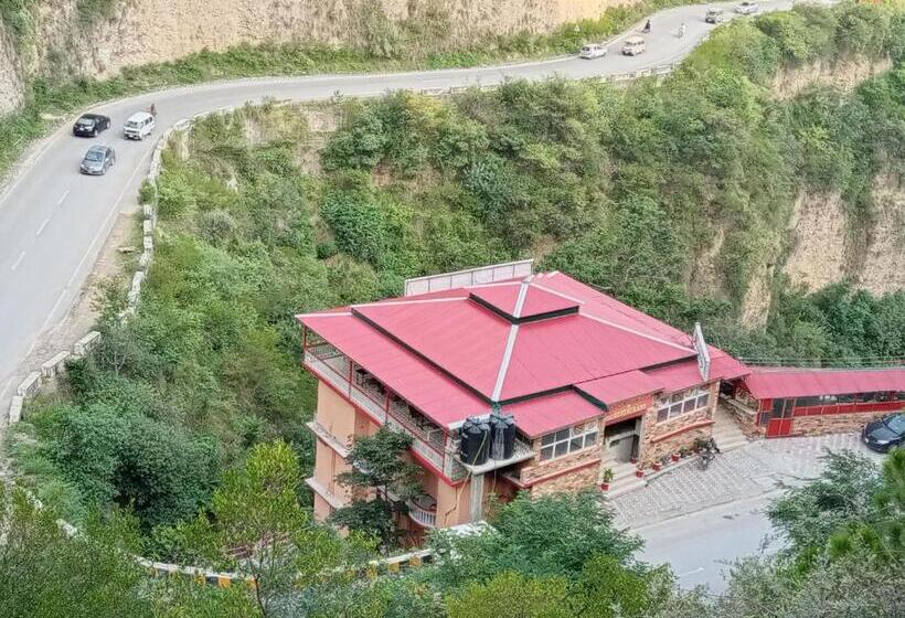 هتل Red Roof & Restaurant