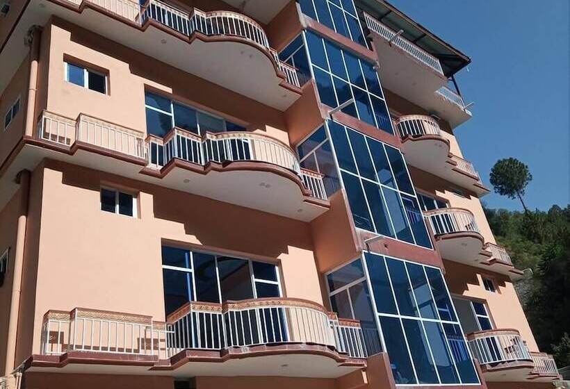 هتل Red Roof & Restaurant