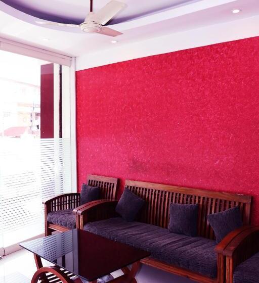 酒店 Uthradam Towers