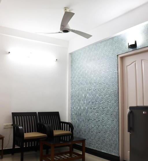 酒店 Uthradam Towers