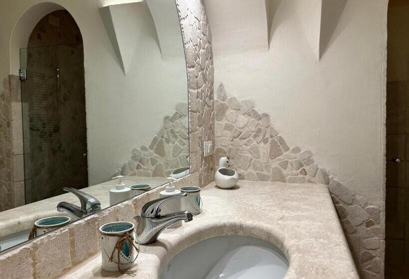 بنسيون Monti Mannu Art