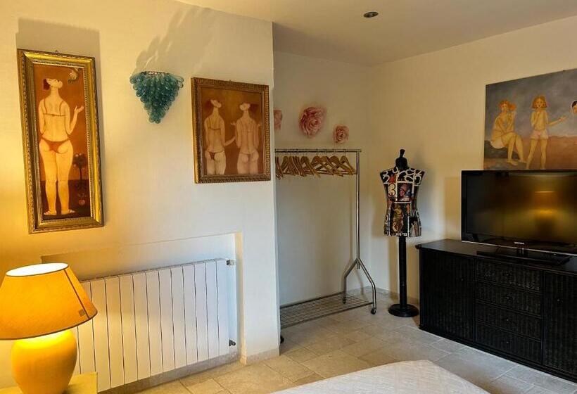 بنسيون Monti Mannu Art