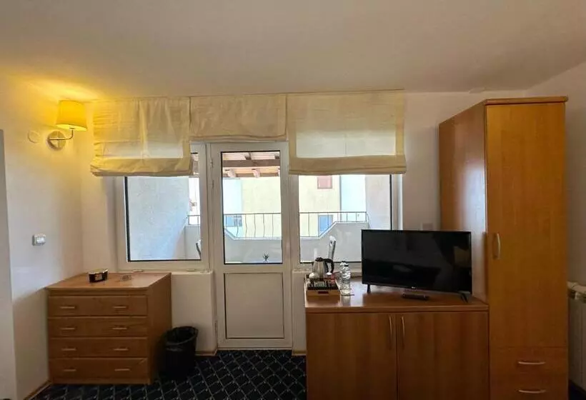 ペンション Pirin Rooms