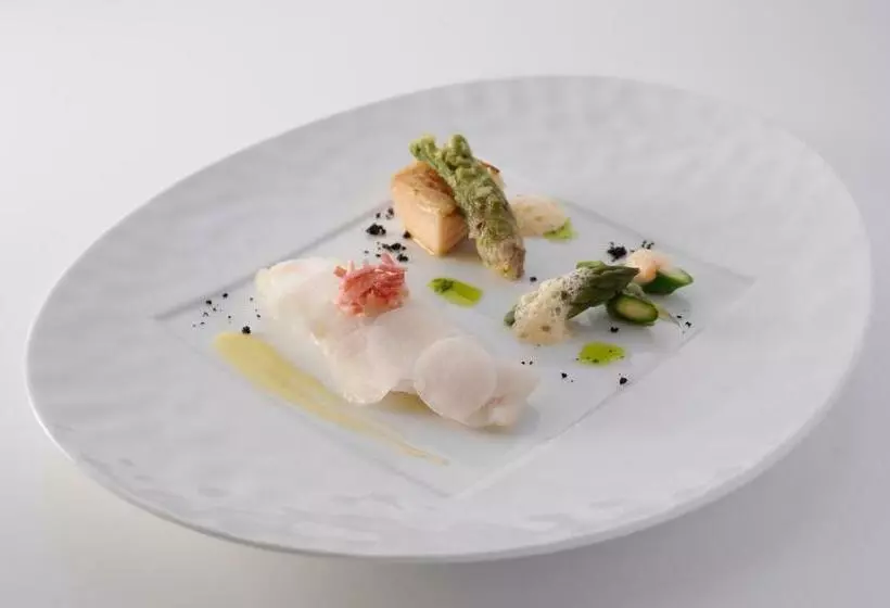 湘南鎌倉クリスタルホテル