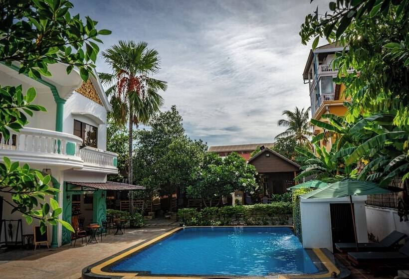 تختخواب و صبحانه Habana Angkor Boutique