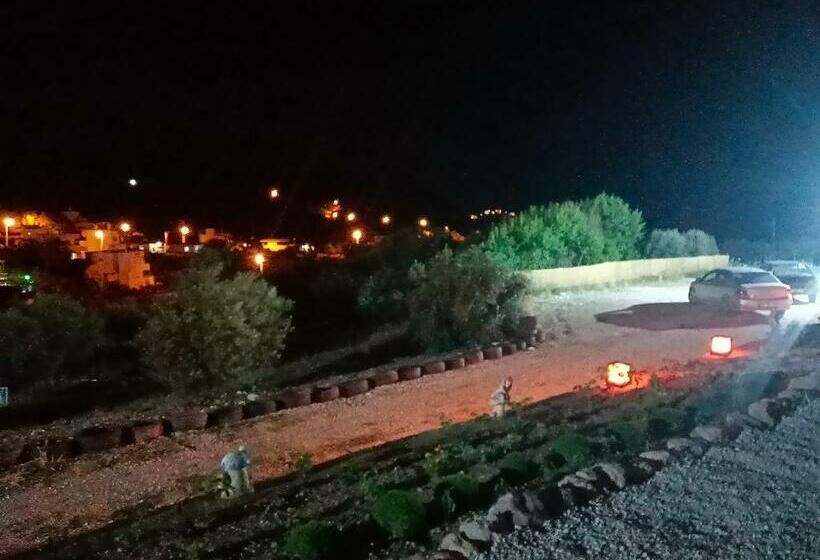 مبيت وإفطار Hayela Bungolow Otel Ve Restourant