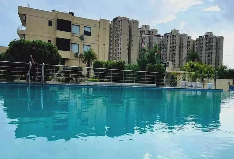 Hotelli Collection O 7r Resort