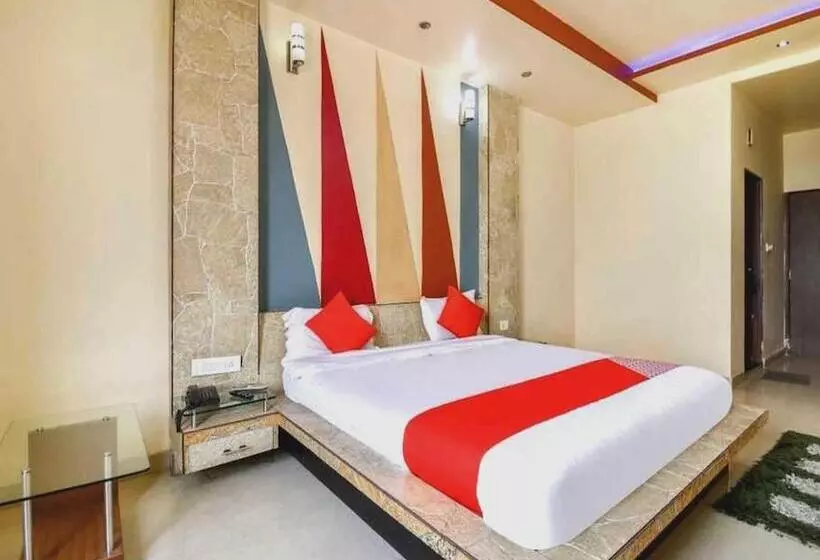 Hotelli Collection O 7r Resort