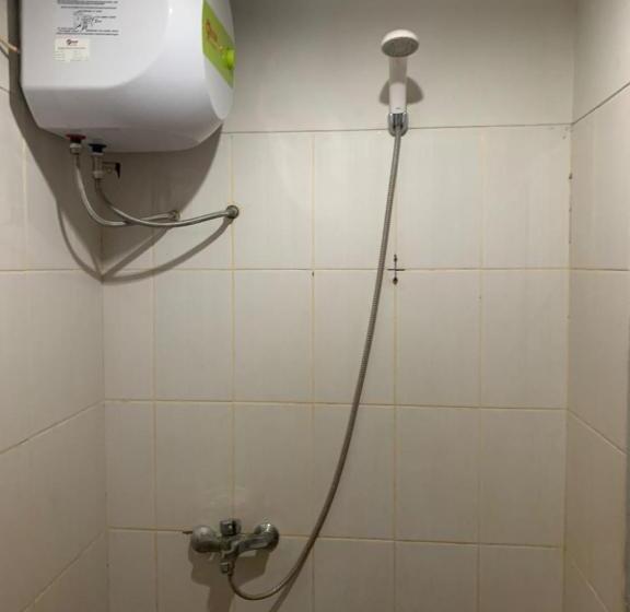 فندق Lily S Room At Apartemen Cibubur Village By Fph