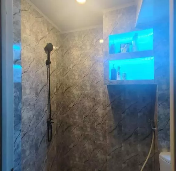 ホテル Lily S Room At Apartemen Cibubur Village By Fph