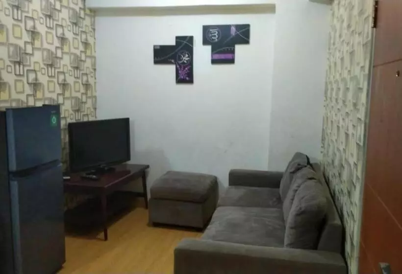 ホテル Lily S Room At Apartemen Cibubur Village By Fph