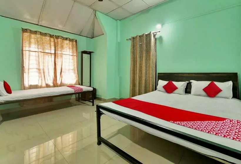 Hotelli Oyo Flagship 81524 Gp Lodge