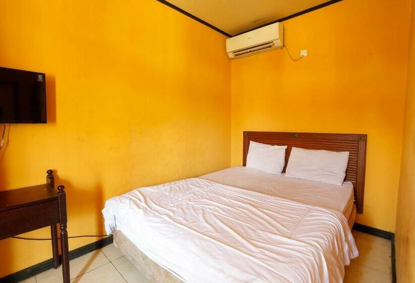 בית מלון כפרי Spot On 92782 Rumah Kost Kita Tarakan