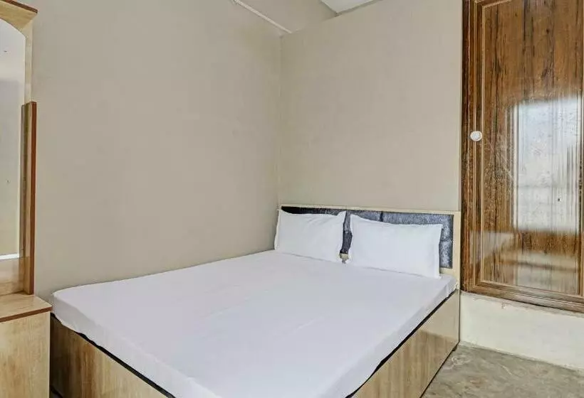 Oyo The Hotel Dream
