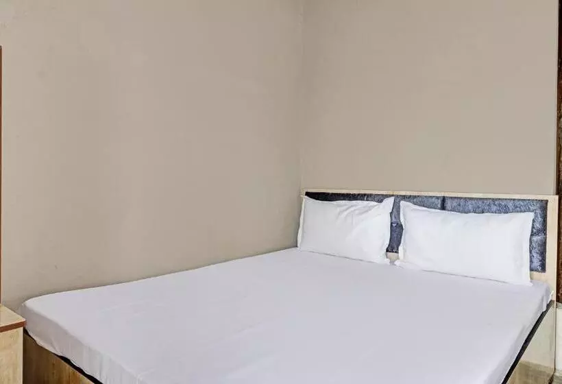 Oyo The Hotel Dream