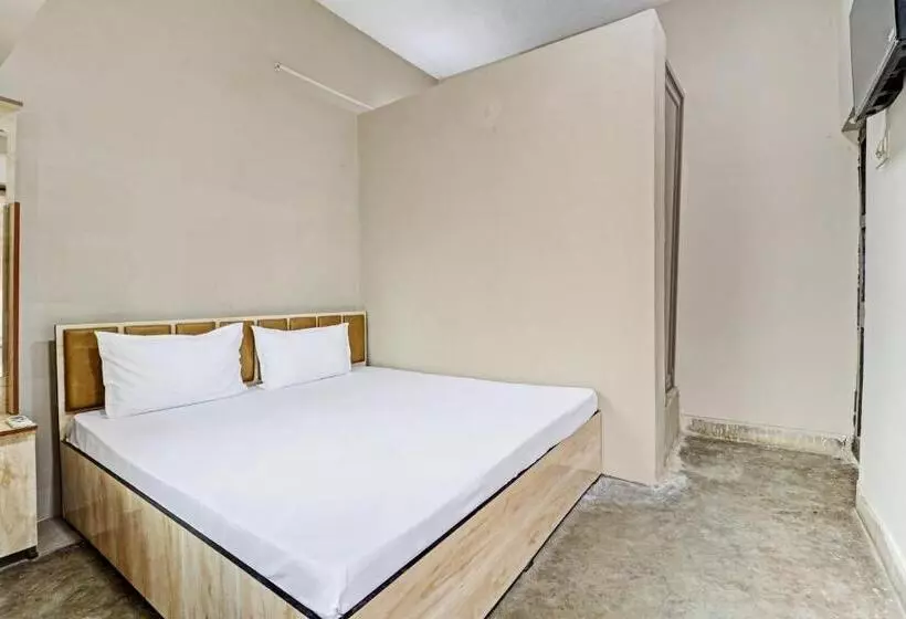 Oyo The Hotel Dream