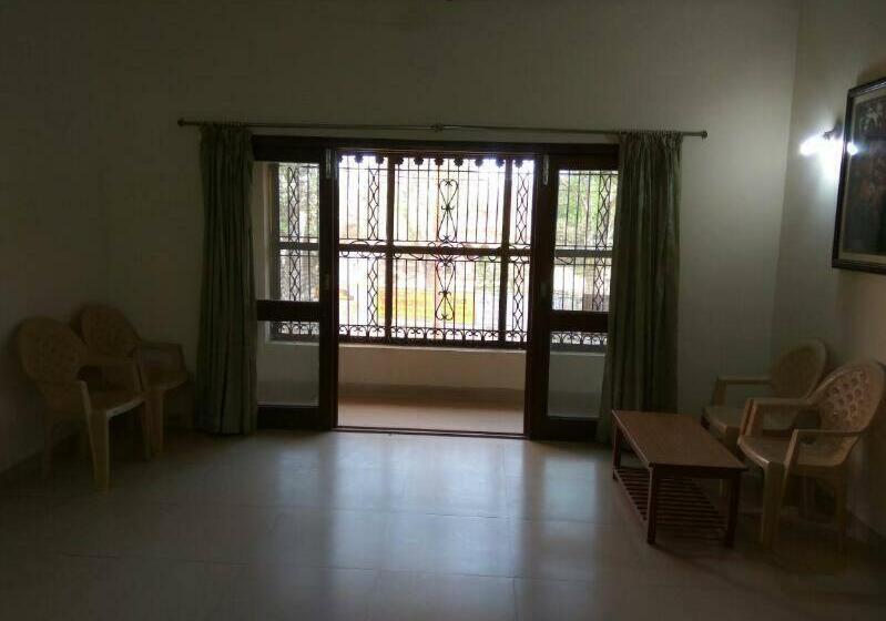 Majatalo Bhakti Vedanta Guest House