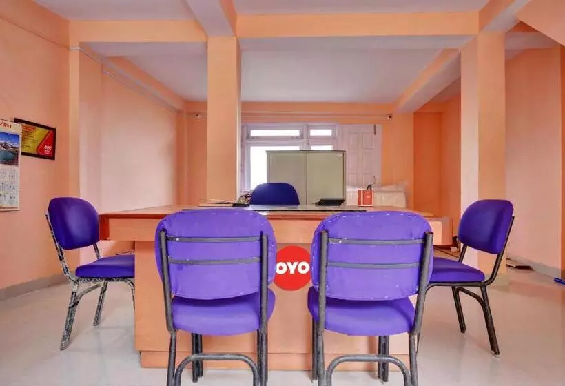 Hotelli Oyo Flagship Kanwar Homestay