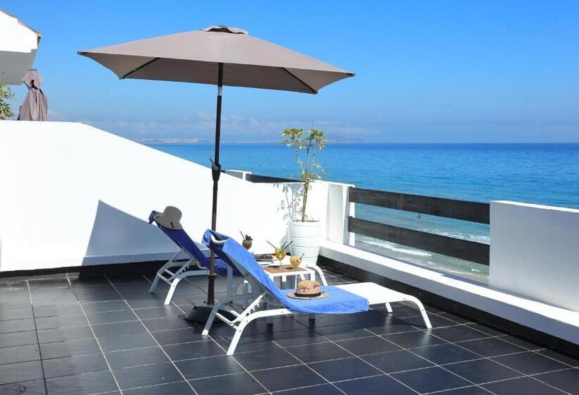 Hotel Playa Del Pacha Suites