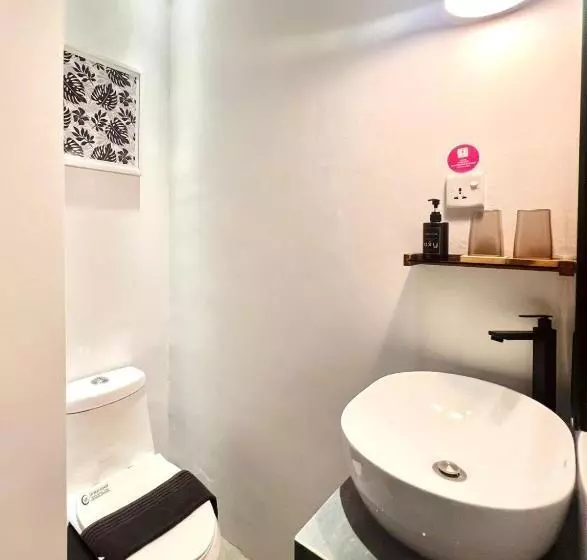 Oxy Suites 1 01 At Shop House Meisterstadt Pollux Habibie
