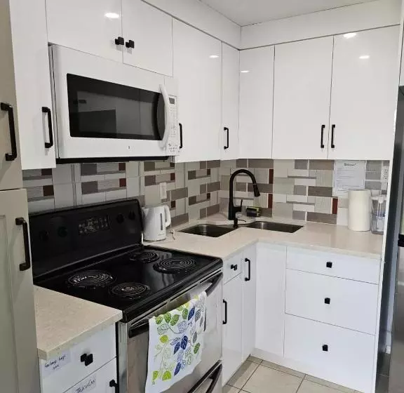 پانسیون Awesome Guest Suite