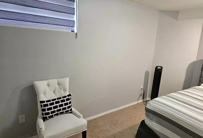 پانسیون Awesome Guest Suite