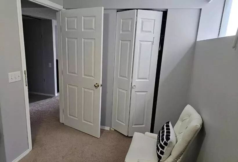 پانسیون Awesome Guest Suite