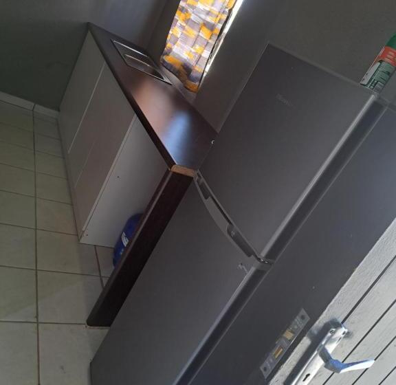 פנסיון Village Gardens