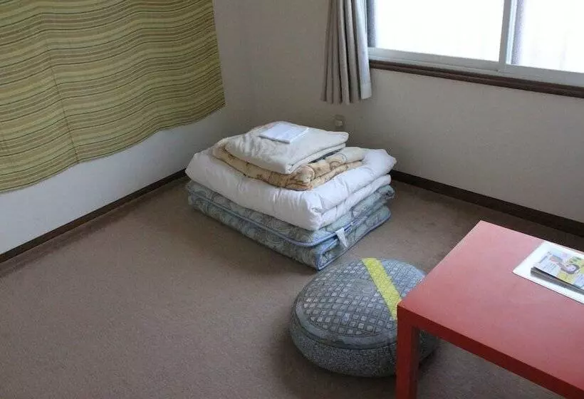 Guest House Hakodate Crossroad – Hostel