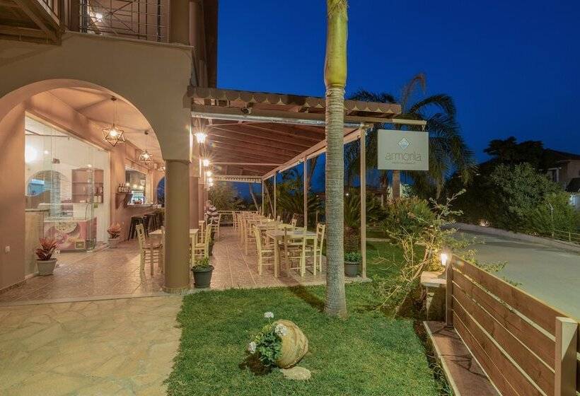 Armonia Studios & Apartments