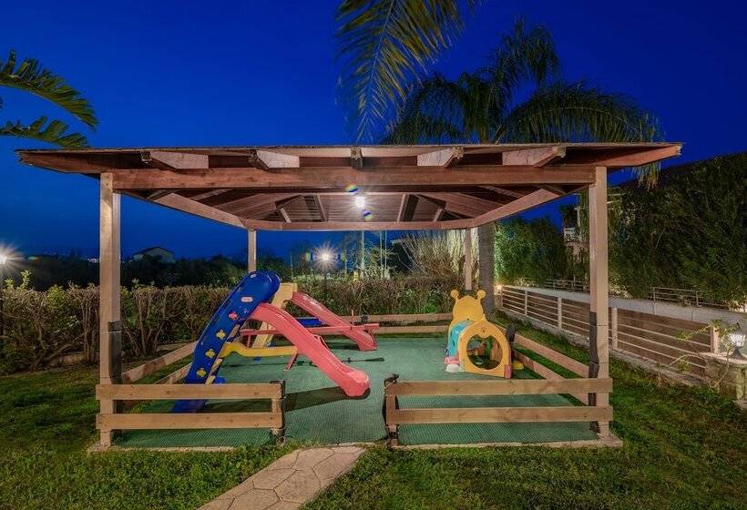 Armonia Studios & Apartments