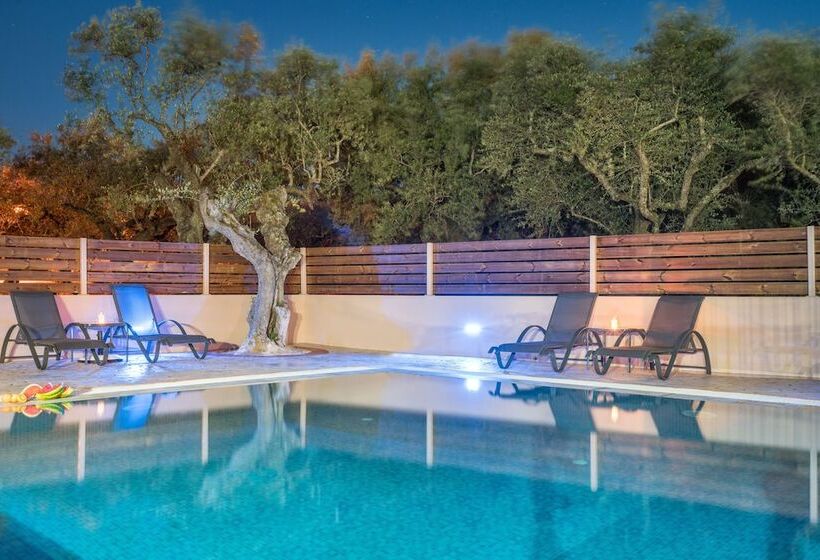 Armonia Studios & Apartments