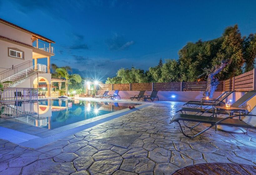 Armonia Studios & Apartments