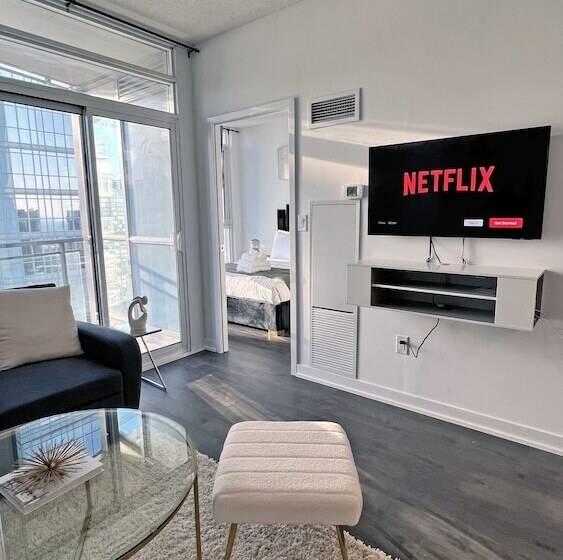 Beautiful Downtown Toronto Condo