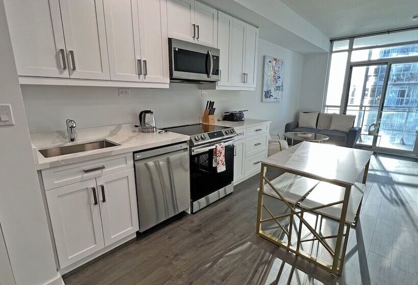 Beautiful Downtown Toronto Condo