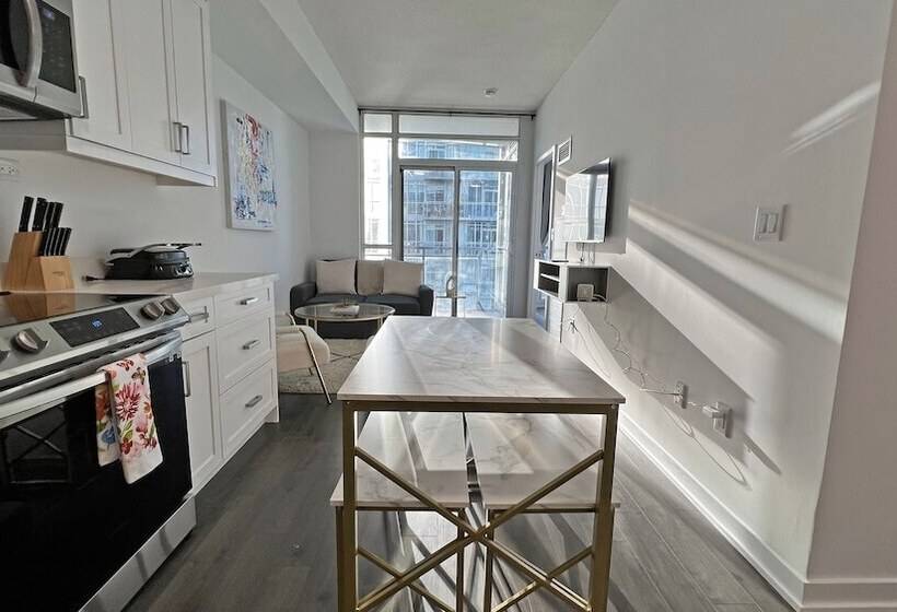 Beautiful Downtown Toronto Condo