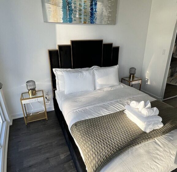Beautiful Downtown Toronto Condo