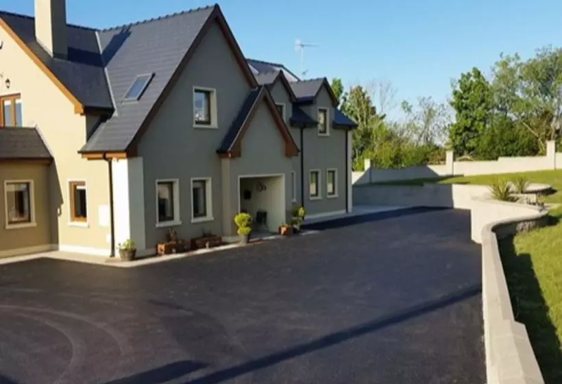Erne Manor B&b
