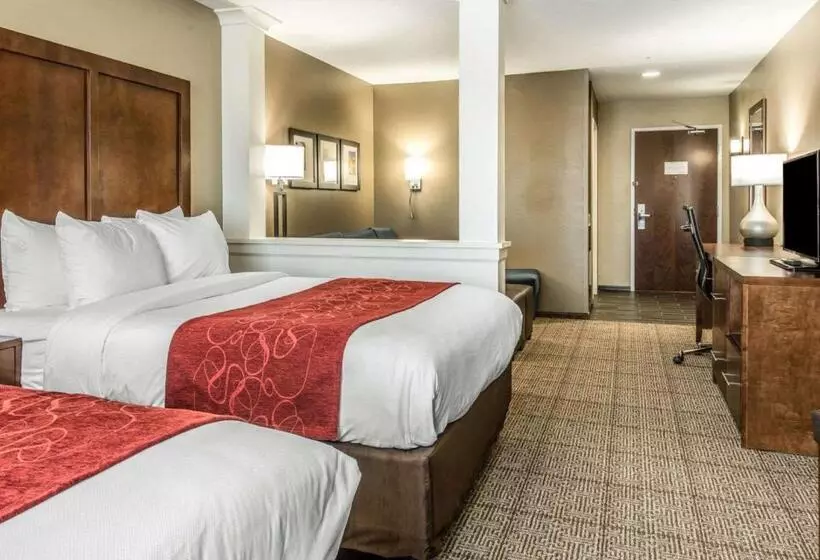 ホテル Comfort Suites Dunnellon Near Rainbow Springs